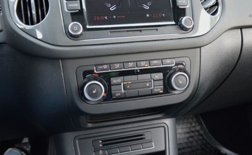 Volkswagen Tiguan I SUV Facelifting 2.0 TSI 180KM 2012 Volkswagen Tiguan 2,0 TSI 180 KM 4X4 BI-Xenon Nawigacja Panorama HIGH-LINE, zdjęcie 31