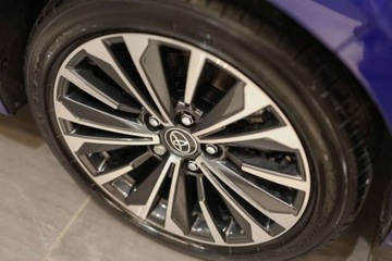 Toyota Corolla XII Hatchback Facelifting 1.8 Hybrid 140KM 2023 Toyota Corolla 1.8 Hybrid Style 1.8 Hybryda 140KM, zdjęcie 32