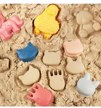 ZESTAW DO PIASKU PIASKOWNICY FOREMKI ŁOPATKA ŁYŻKA 21 el. 3+ LAT WOOPIE