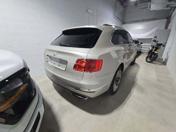 Bentley Bentayga 2017 Bentley Bentayga W12 2017 6.0l 6.0 Benzyna 600KM, zdjęcie 5
