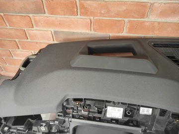 BMW X1 U11 ОРИГИНАЛЬНАЯ ПРИБОРНАЯ ПАНЕЛЬ КОНСОЛЬ КОКПИТ ЧЕРНЫЙ КОЖАНЫЙ КАПИТАЛ