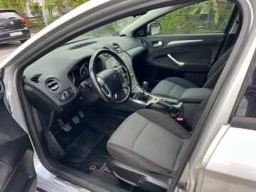 Ford Mondeo IV Sedan 1.8 Duratorq TDCi 125KM 2007 Ford Mondeo PARKTRONIC KLIMATYZACJA ELEKTRYCZNE FOTELE TEMPOMAT GWARANCJA, zdjęcie 4