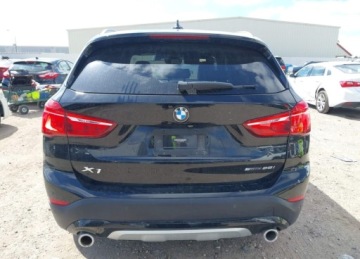 BMW X1 F48 2021 BMW X1 2021r., Sdrive28i, 2L, od ubezpieczalni 2.0 Benzyna 231KM, zdjęcie 7