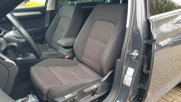Volkswagen Passat B8 Limousine 2.0 TDI BlueMotion Technology 150KM 2018 Volkswagen Passat VW Passat 2.0 TDI Comfortline Business - Salon PL 2.0, zdjęcie 11