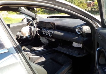 Mercedes Klasa A W177/V177 Hatchback 1.3 200 163KM 2018 Mercedes-Benz Klasa A Okazja 1.3 Benzyna 163KM, zdjęcie 14