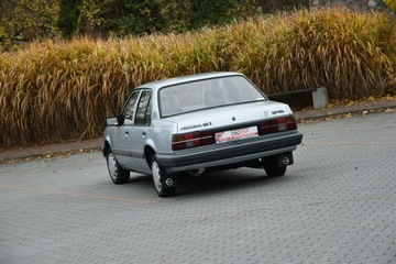 Opel Ascona C Sedan 1.6 N 75KM 1986 Opel Ascona SEDAN 1.6 BENZYNA 75KM 1986r. 138tkm, zdjęcie 3