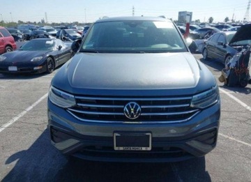 Volkswagen Tiguan II 2023 Volkswagen Tiguan 2023, 2.0L, 4x4, SE, od ubezpieczalni 2.0 Benzyna 184KM, zdjęcie 1