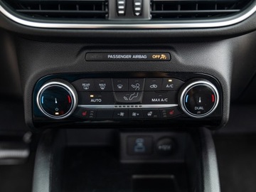 Ford Escape III 2022 Ford escpe (kuga) 4x4 AWD 2.0 bezyna, zdjęcie 26