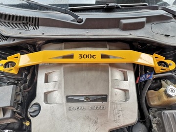 Усиление передней стойки Крайслер 300с