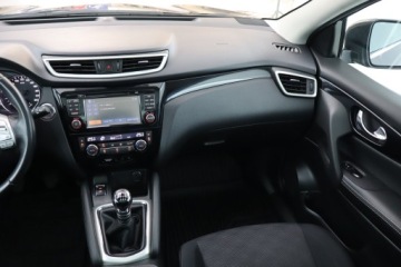 Nissan Qashqai II Crossover 1.6 DIG-T 163KM 2016 Nissan Qashqai 1.6 DIG-T, Salon Polska, zdjęcie 7