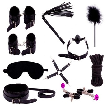 SEX GADGETS - HANDcuffs, Whip, collar, clamps, gag