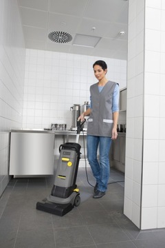 Пылесос для воды KARCHER BR 30/4C PRO