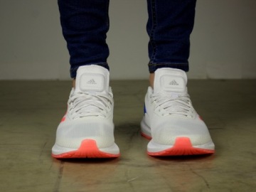 Женские кроссовки Adidas Solar Blaze 40