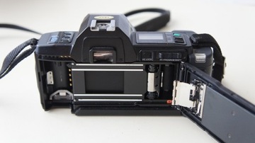Классический аналоговый фотоаппарат OLYMPUS OM 707