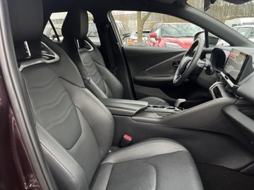 Toyota C-HR II SUV 2.0 Hybrid Dynamic Force 197KM 2024 Toyota C-HR 2.0 Hybrid Executive 2.0 Hybrid Dynami, zdjęcie 12