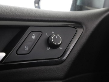 Volkswagen Golf VII R 3d 2.0 TSI 300KM 2014 Volkswagen Golf 300KM Historia serwisowa VW, zdjęcie 35