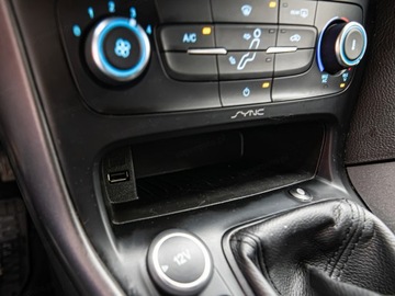 Ford Focus III Kombi Facelifting 1.5 TDCi 95KM 2015 FORD Focus 1.5 TDCi Combi 95KM 2015, zdjęcie 18