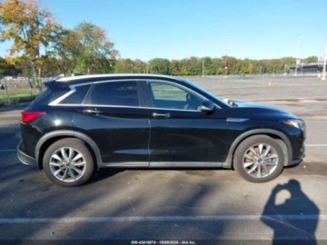 Infiniti QX50 2022 Infiniti QX50 2022r., 4x4, 2.0L 2.0 Benzyna 268KM, zdjęcie 4