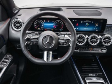 Mercedes GLB SUV Facelifting 2.0 220 190KM 2025 MERCEDES-BENZ GLB 220 4-Matic AMG Line 2.0 (190KM) 2025, zdjęcie 9