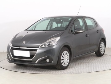 Peugeot 208 I Hatchback 5d Facelifting 1.2 PureTech 82KM 2016 Peugeot 208 1.2 PureTech, Salon Polska, zdjęcie 1