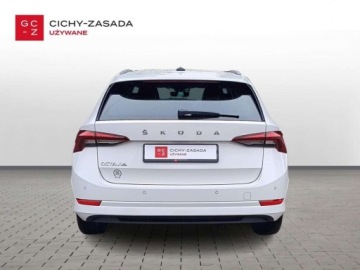Skoda Octavia IV Liftback 2.0 TDI 150KM 2022 Skoda Octavia serwis ASO 2.0TDI 150KM bezwypadkowy pakiety virtual asysten, zdjęcie 3