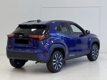 Toyota 2025 Od ręki - Executive 1.5 Hybrid 130KM | Podgrzewane fotele!, zdjęcie 1