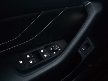 Volkswagen Arteon Fastback Facelifting 2.0 TSI 190KM 2023 Volkswagen Arteon 2.0TSI 190KM R-Line DSG FV23 DCC skory Nappa Hak Pakiety, zdjęcie 8