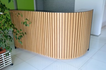 Стойка ресепшн R162 рейка 200х110см