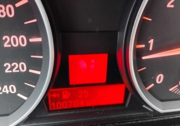 BMW Seria 1 E81/E87 Hatchback 5d E87 1.6 116i 122KM 2011 BMW Seria 1 2011r, 2.0 Benzyna. Lekko uszkodzony lewy bok. Jezdzi. 1.6, zdjęcie 11