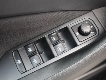 Skoda Kamiq Crossover 1.0 TSI 110KM 2022 Skoda Kamiq 1.0 TSI, Salon Polska, Serwis ASO, zdjęcie 14