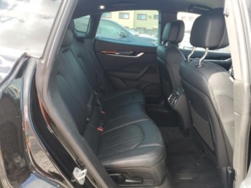 Maserati Levante 2018 Maserati Levante 2018 3.0l 3.0 Benzyna 345KM, zdjęcie 11