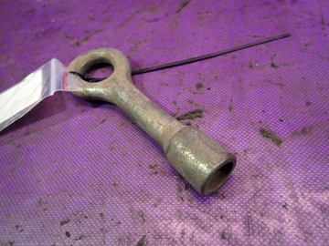 FIAT SIENA I ZAŘÍZENÍ(HÁK) TÁŽNÝ ŠROUB UCHO