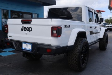 Jeep Gladiator 2023 Jeep Gladiator Willys 2023 3.0 Diesel 260KM, zdjęcie 3