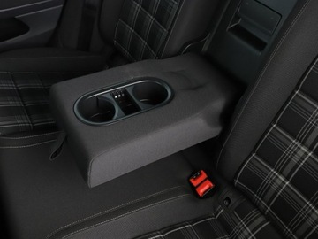 Volkswagen Golf VII GTD Variant Facelifting 2.0 TDI-CR BMT 184KM 2019 Volkswagen Golf DSG full LED navi klima auto, zdjęcie 39