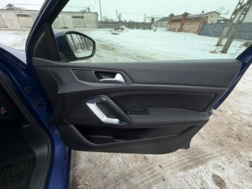 Peugeot 308 II SW 2.0 BlueHDi 150KM 2017 Peugeot 308 SW T9 2.0 HDi 150 KM Automat Navi, zdjęcie 28