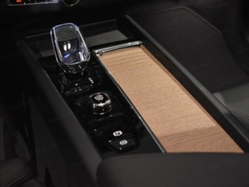 Volvo XC60 II 2026 VOLVO XC60 B5 AWD Ultra Dark Suv 2.0 (250KM) 2026, zdjęcie 8