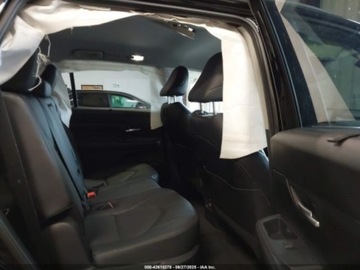 Toyota 2024 Toyota Grand Highlander Xle awd 2.4 Benzyna 265KM, zdjęcie 10