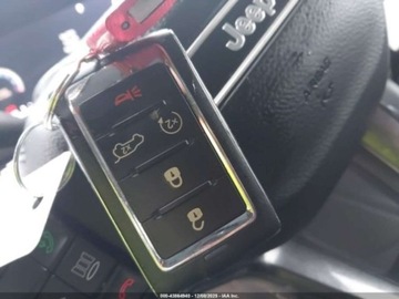 Jeep Grand Cherokee IV 2022 Jeep Grand Cherokee 2022 Jeep Grand Cherokee L Laredo 4x4 3.6 Benzyna 295KM, zdjęcie 13