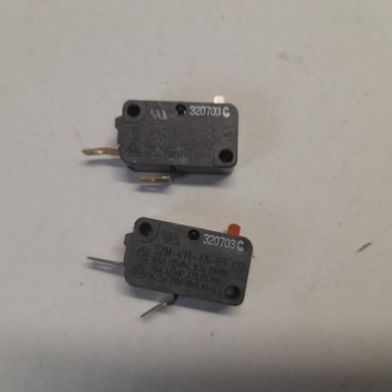 Mikro włącznik 320703C