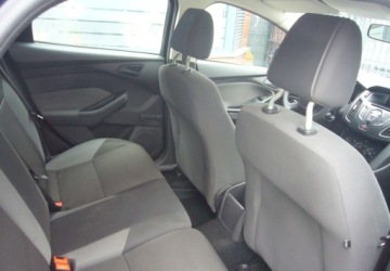 Ford Focus III Hatchback 5d facelifting 1.6 Ti-VCT 105KM 2014 Ford Focus Ford Focus III Salon PL 1.6 Benzyna 105KM, zdjęcie 15