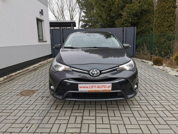 Toyota Avensis III Sedan Facelifting 2015 1.8 Valvematic 147KM 2015 Toyota Avensis 1.8 Benzyna 147KM Salon Serwis FV, zdjęcie 1