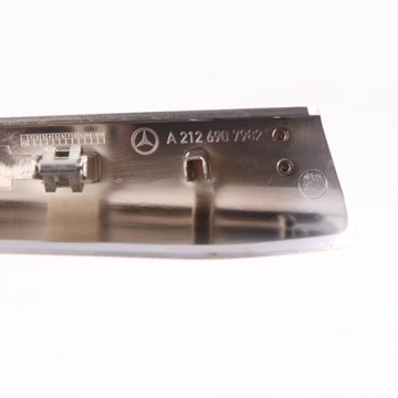 MERCEDES W212 LIŠTA ZDOBENÁ TUNELU CHRÓM A2126907982