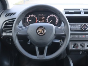 Skoda Fabia III Hatchback Facelifting 1.0 MPI 60KM 2019 Skoda Fabia 1.0, Salon Polska, Serwis ASO, GAZ, zdjęcie 13