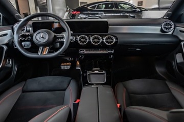 Mercedes CLA C118/X118 Shooting Brake Facelifting 1.3 200 163KM 2024 CLA 200 AMG Line Shooting Brake 1.3 (163KM) 2024, zdjęcie 5