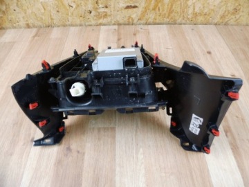 Беспроводное индуктивное зарядное устройство Toyota Yaris IV 2020+ 861C0K0010