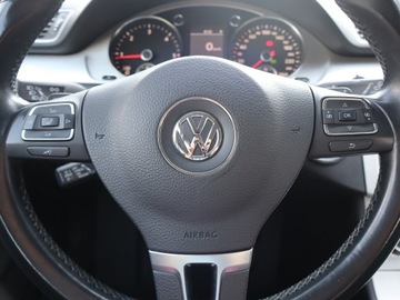 Volkswagen Passat B7 Variant 2.0 TDI CR DPF BlueMotion 170KM 2010 VW Passat 2.0 TDI, 167 KM, DSG, Klima, zdjęcie 18