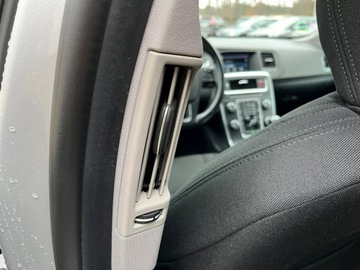 Volvo S60 II Sedan 1.6 T3 150KM 2013 Volvo S60 1.6 150 KM Xenony Podgrzewane fotele, zdjęcie 14