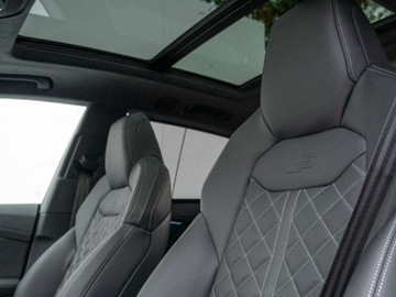 Audi Q8 SQ8 4.0 TFSI 507KM 2025 AUDI Q8 SQ8 TFSI quattro Tiptronic Suv 4.0 (507KM) 2025, zdjęcie 3