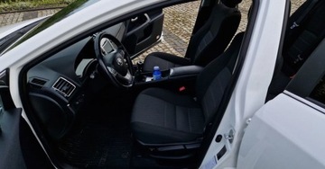 Toyota Avensis III Wagon Facelifting 2.0 D-4D 124KM 2015 Toyota Avensis SALON Navi, KAMERA przebieg wpisuje na fakturzeOrg.lakier1w, zdjęcie 22