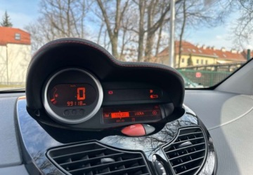 Renault Twingo II Hatchback 3d Facelifting 1.5 dCi 85KM 2013 Renault Twingo Piekna Wersja, Dynamiczne 1.5 Diesel 85KM, zdjęcie 21